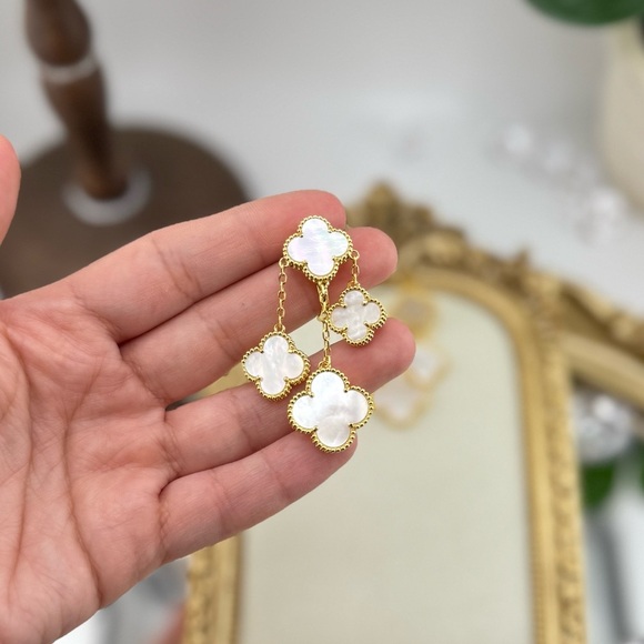 Lucky Alhambra 4-Motif Drop Earrings – Mother of Pearl with Logo - Picture 9 of 13